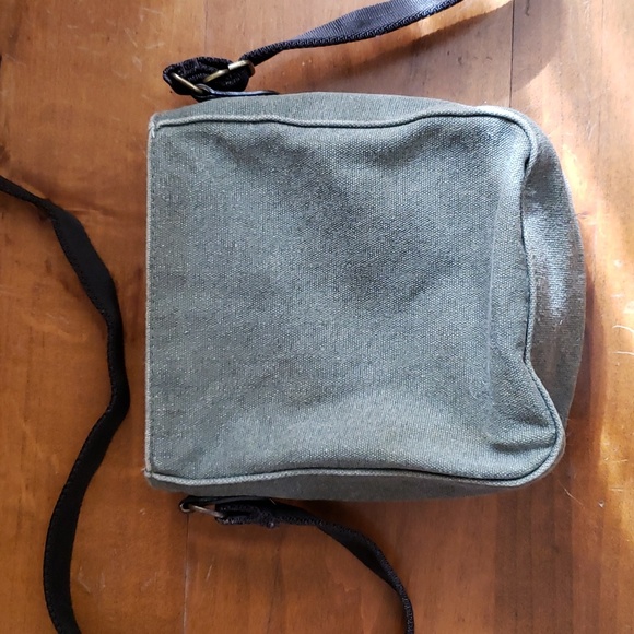 Little crossbody bucket bag by Dockers - Picture 4 of 9
